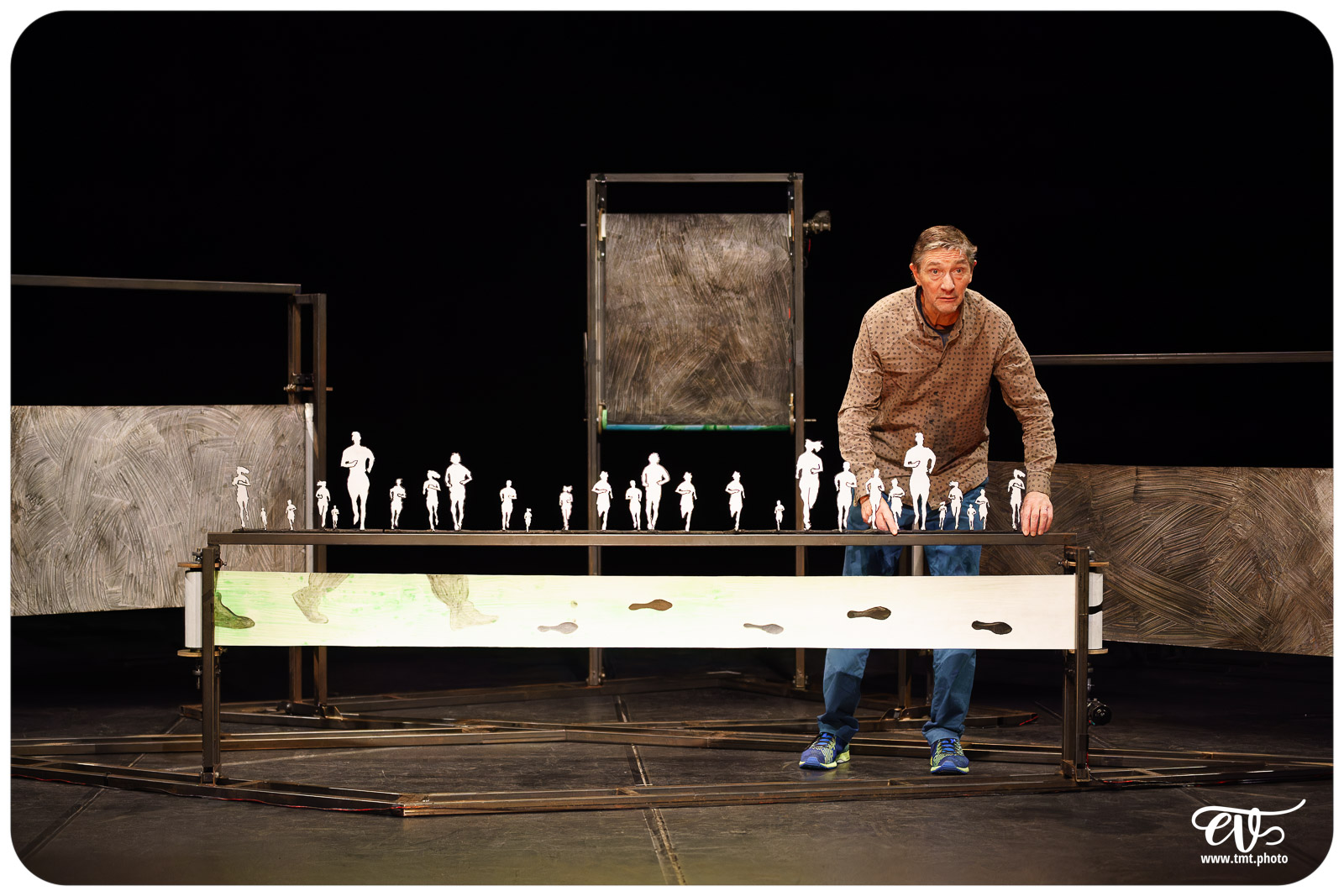 OÙ COURS-TU COMME ÇA ? (CIE PUCEANDPUNEZ)